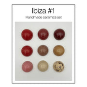 Ibiza keramische wanddecoratie in neutrale aardetinten, 9 koepels, diameter per koepel ca. 9.5 cm