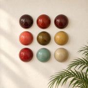 Marrakesh set van 9 keramische wandkoepels in aardetinten en turquoise, diameter per koepel ca. 9.5 cm