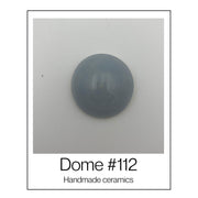 Handgemaakte keramische wandkoepel in blauwtinten, diameter per koepel ca. 9.5 cm