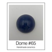 Handgemaakte keramische wandkoepel in blauwtinten, diameter per koepel ca. 9.5 cm